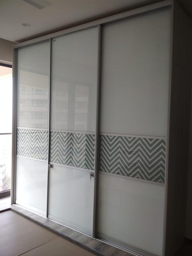 beautiful-wardrobe-designs-modular-wardrobes-dealers-manufacturers-in-noida-greater-noida-india